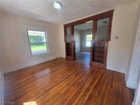 1226 Shriver Avenue NE Canton OH 44705
