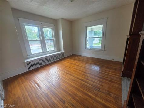 1226 Shriver Avenue NE Canton OH 44705