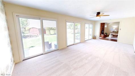552 Vesely Court Eastlake OH 44095