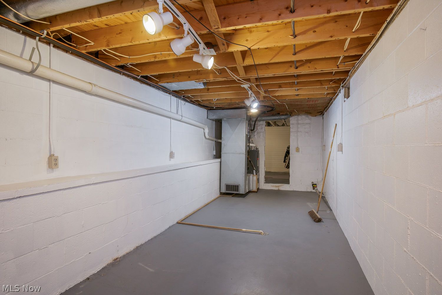 664 Scott Place NW Massillon OH 44647