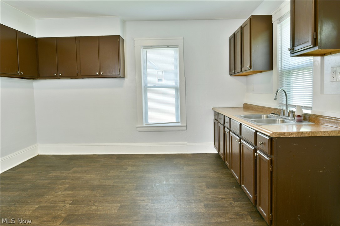 260 Austin Avenue NW Warren OH 44485