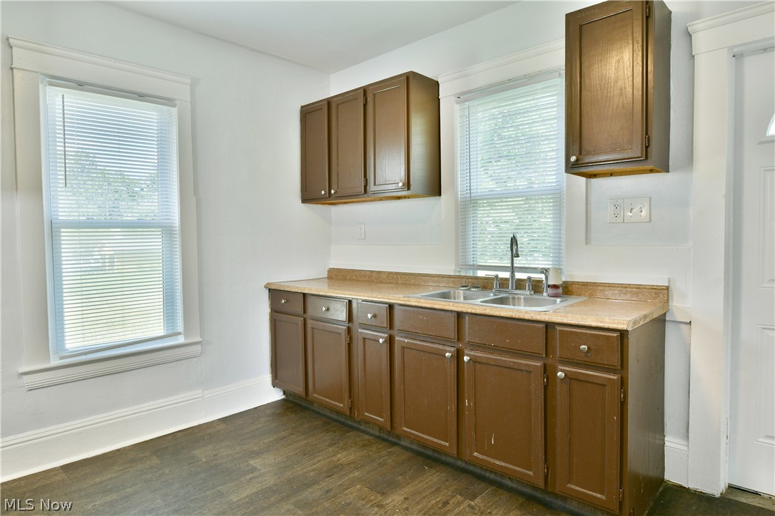260 Austin Avenue NW Warren OH 44485
