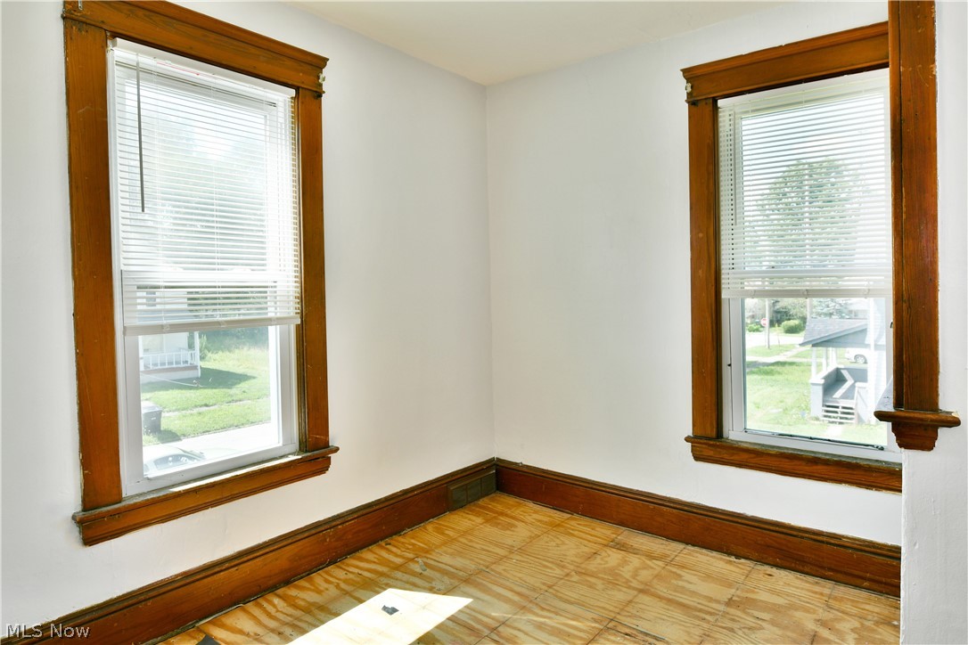 260 Austin Avenue NW Warren OH 44485