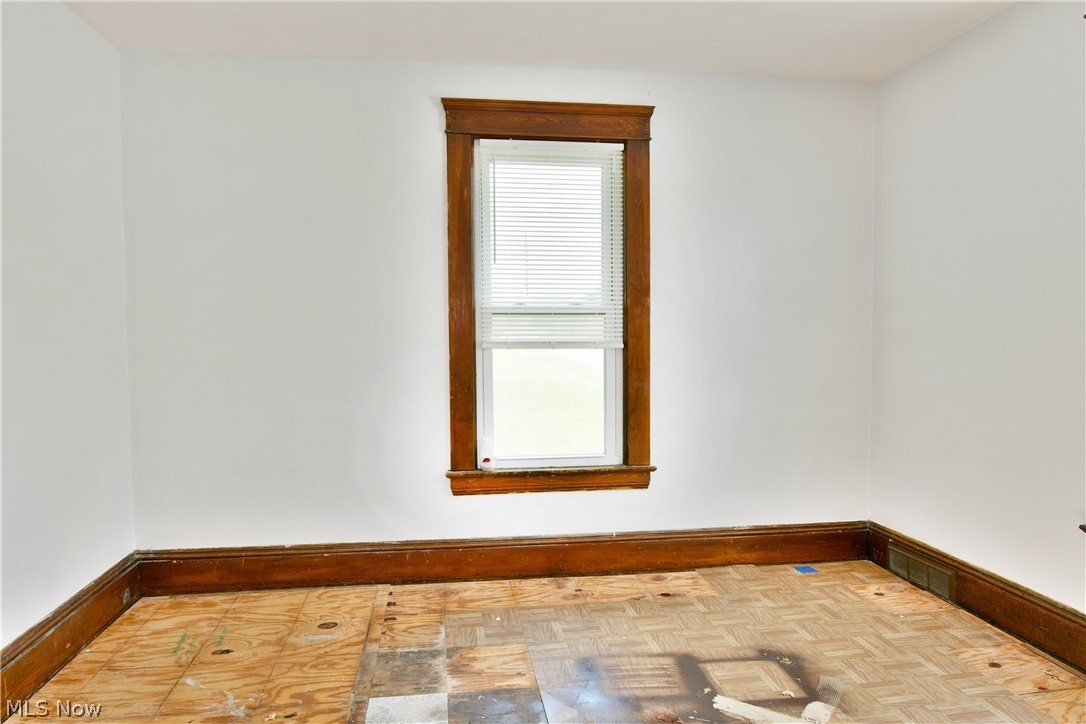 260 Austin Avenue NW Warren OH 44485