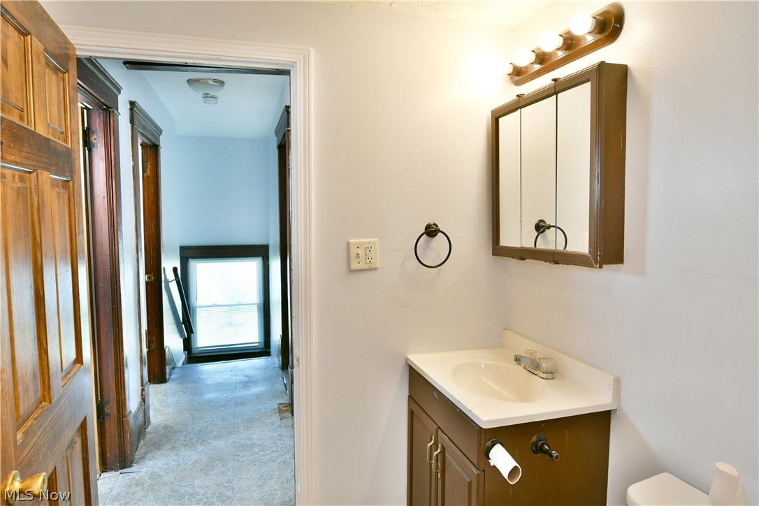 260 Austin Avenue NW Warren OH 44485