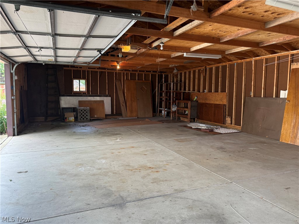 1644 W Mahoning Trumbull Co Line Road Mineral Ridge OH 44440