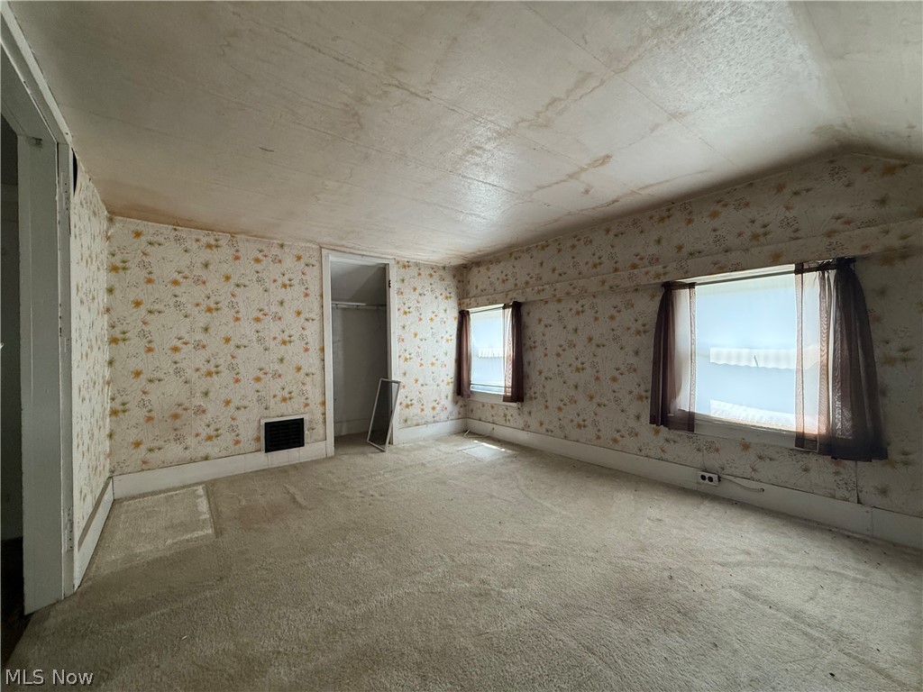 1644 W Mahoning Trumbull Co Line Road Mineral Ridge OH 44440