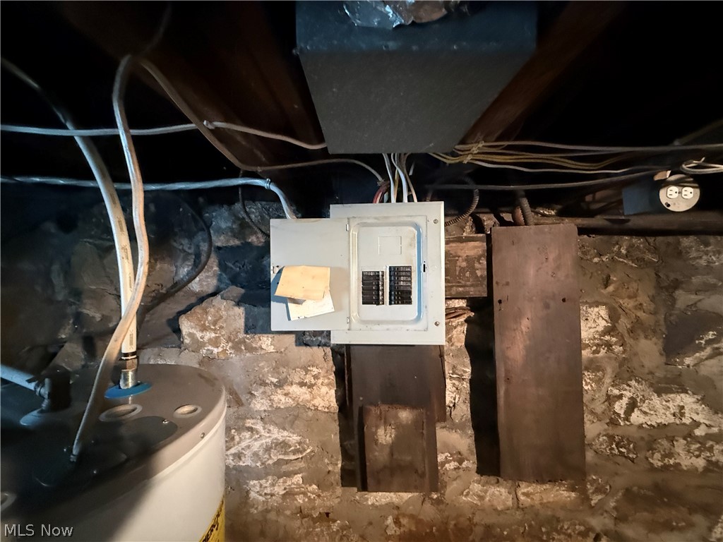 1644 W Mahoning Trumbull Co Line Road Mineral Ridge OH 44440