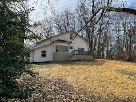 2958 E Turkeyfoot Lake Road Uniontown OH 44685