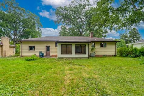 2484 Dover Center Road Westlake OH 44145