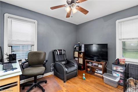 18318 Homeway Road Cleveland OH 44135