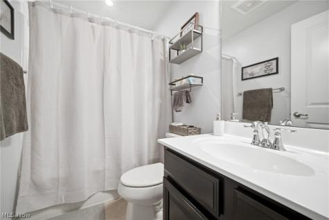 6240 Tyndale Lane Medina OH 44256