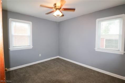 4509 Biddulph Avenue Cleveland OH 44144