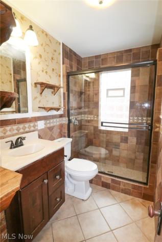 4509 Biddulph Avenue Cleveland OH 44144