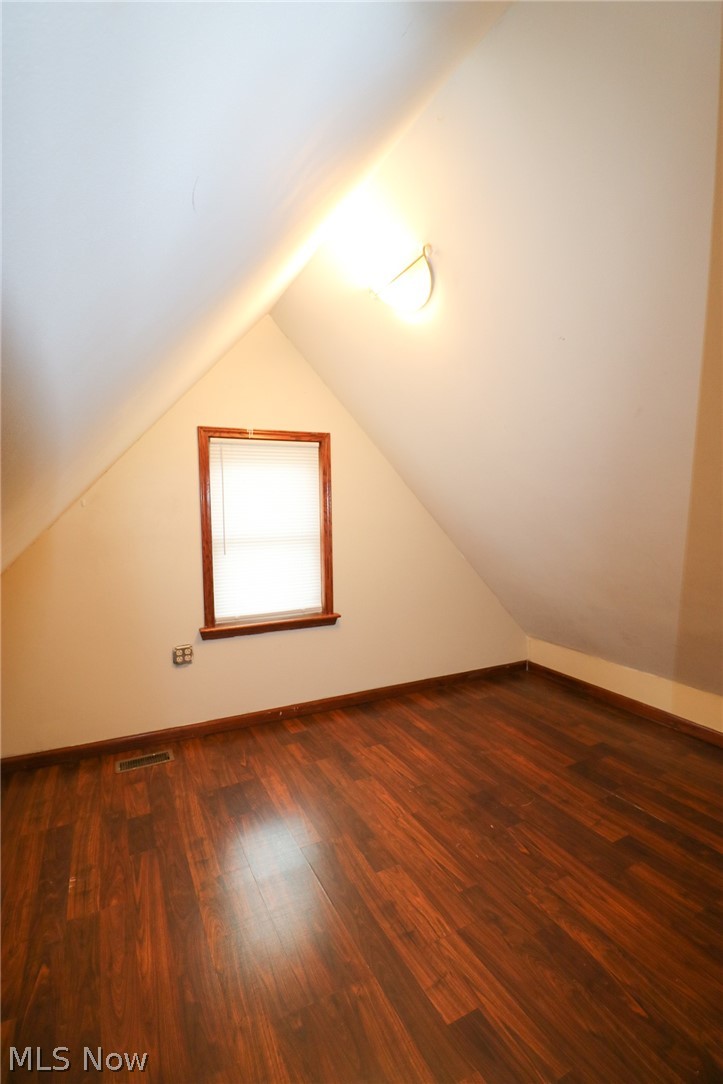 4509 Biddulph Avenue Cleveland OH 44144
