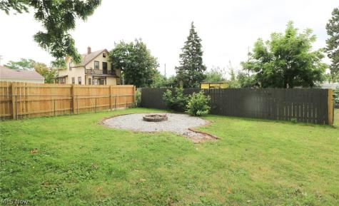 4509 Biddulph Avenue Cleveland OH 44144