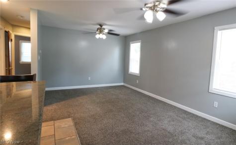 4509 Biddulph Avenue Cleveland OH 44144