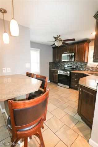 4509 Biddulph Avenue Cleveland OH 44144