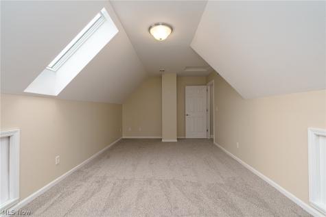 1044 Glendalough Drive Grafton OH 44044