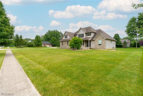 1044 Glendalough Drive Grafton OH 44044