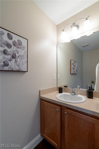 1044 Glendalough Drive Grafton OH 44044