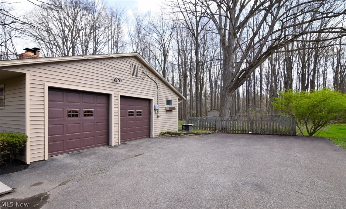 62 W Bel Meadow Lane Chagrin Falls OH 44022