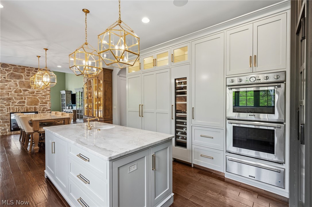 2051 Ridge Road Hinckley OH 44233