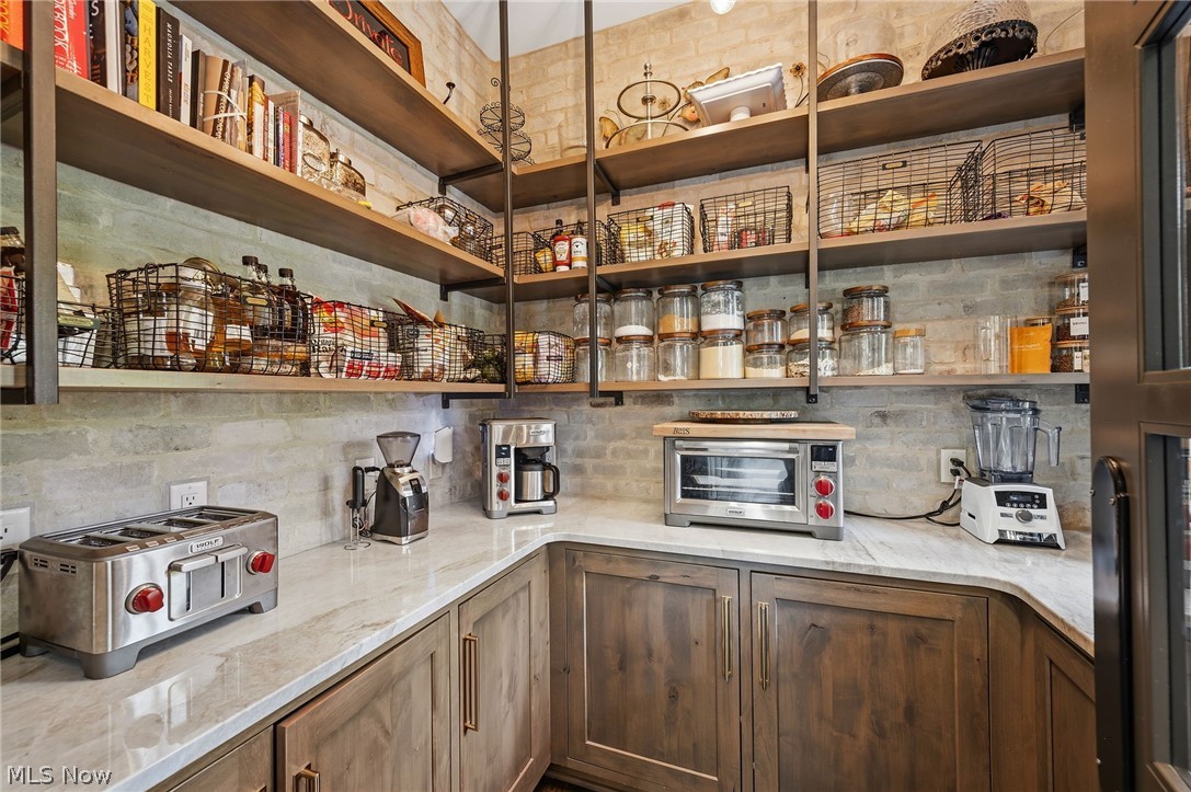 2051 Ridge Road Hinckley OH 44233