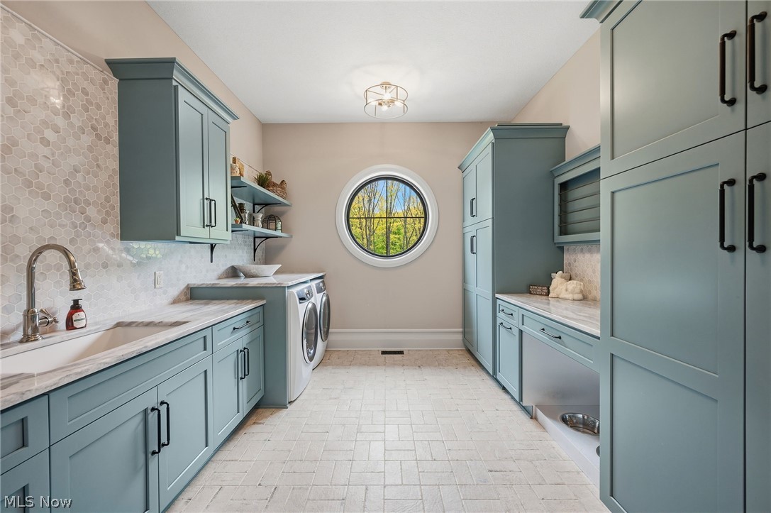 2051 Ridge Road Hinckley OH 44233