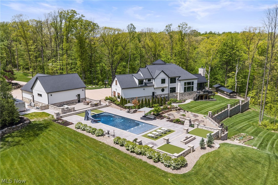 2051 Ridge Road Hinckley OH 44233