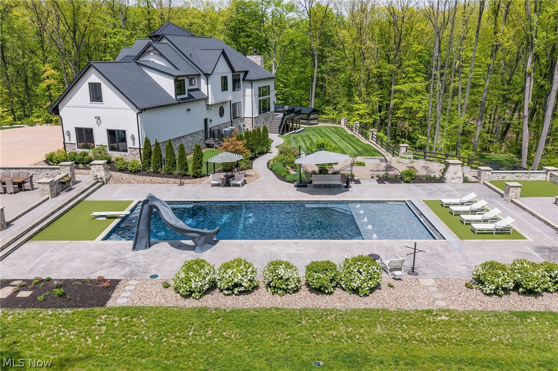 2051 Ridge Road Hinckley OH 44233
