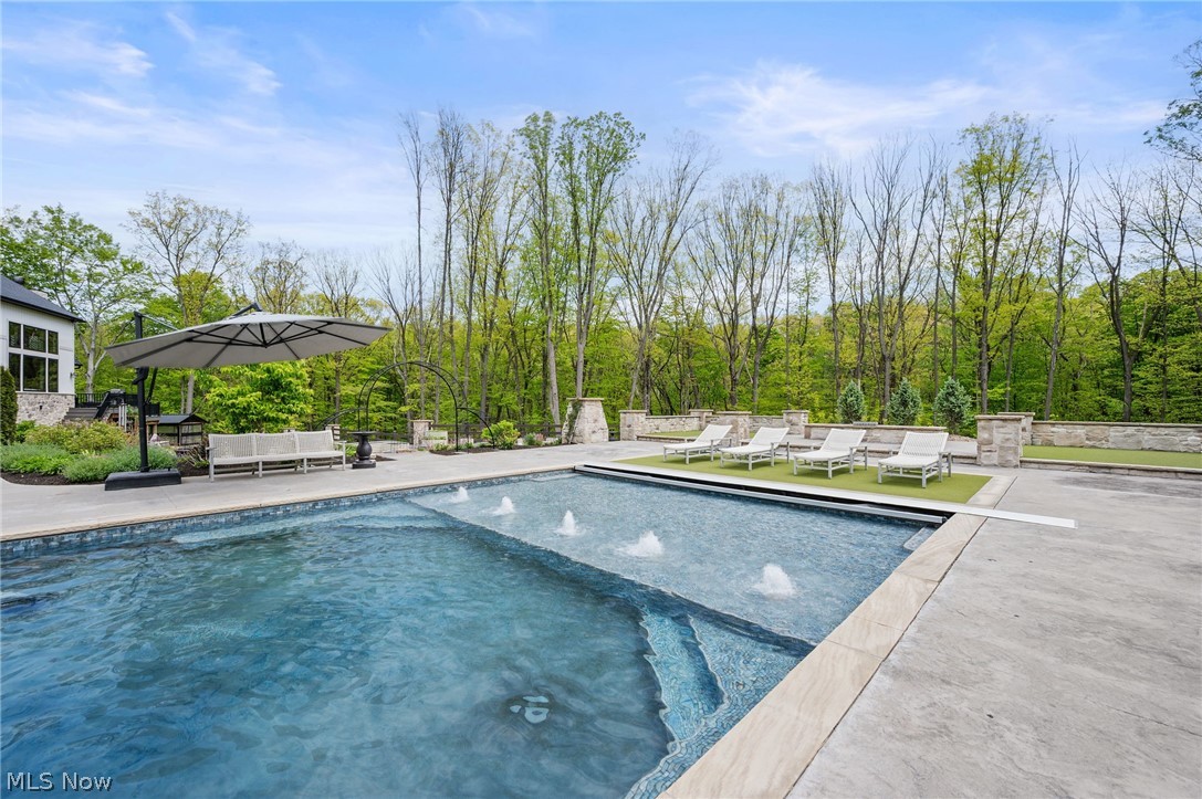 2051 Ridge Road Hinckley OH 44233