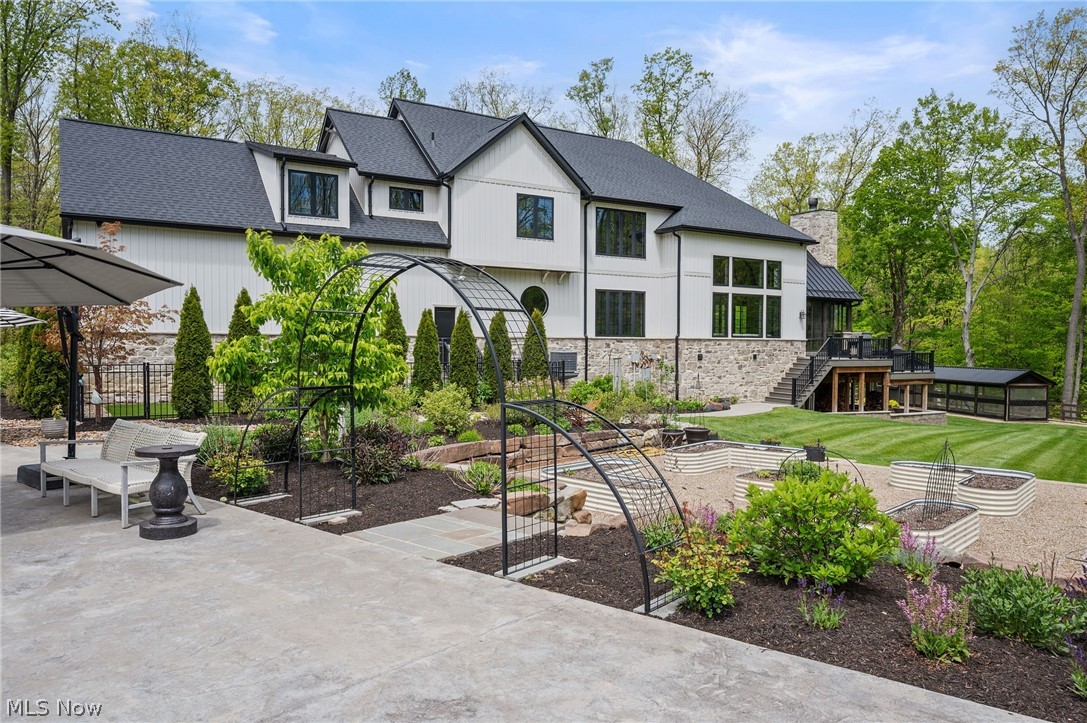 2051 Ridge Road Hinckley OH 44233
