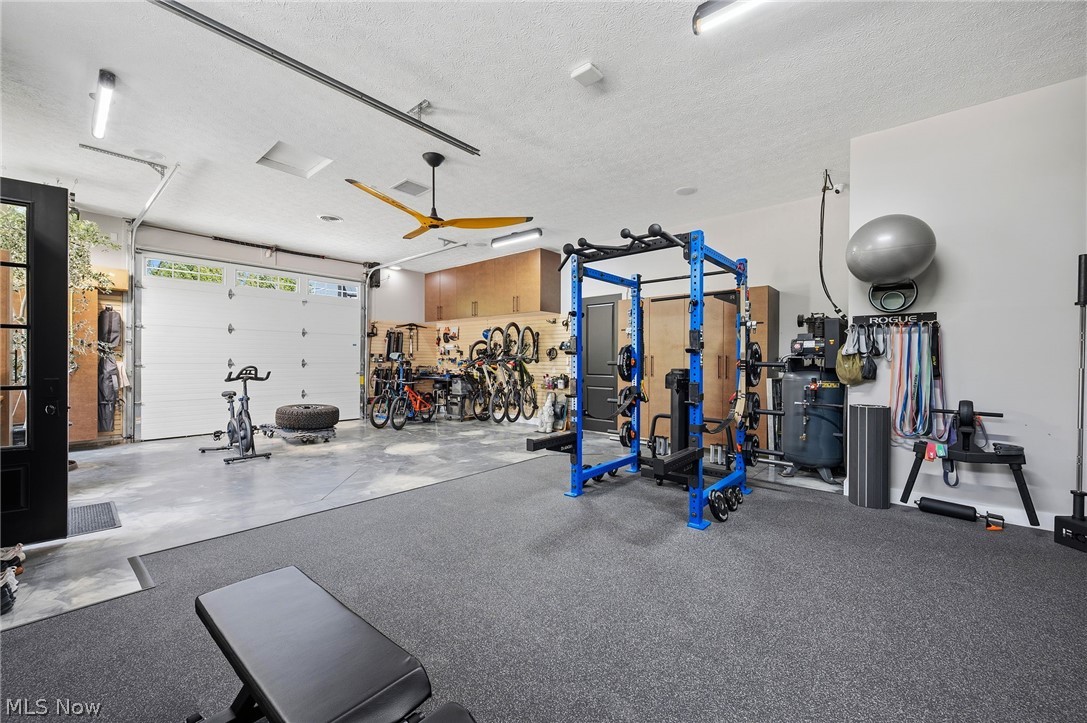 2051 Ridge Road Hinckley OH 44233