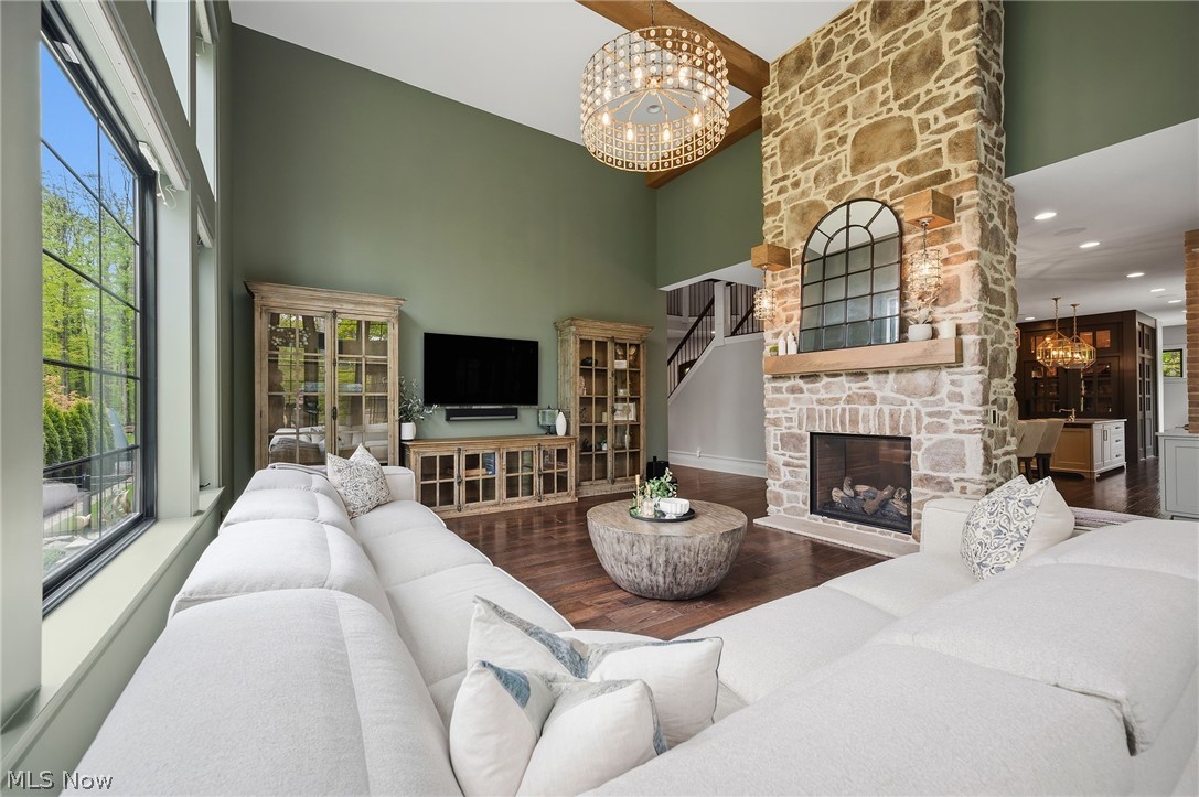 2051 Ridge Road Hinckley OH 44233