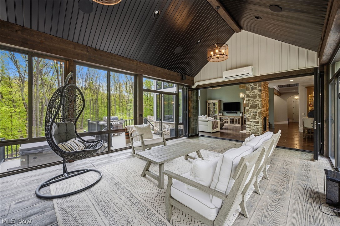 2051 Ridge Road Hinckley OH 44233