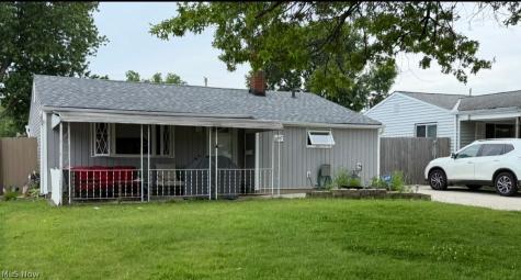 6447 Sandfield Drive Brook Park OH 44142