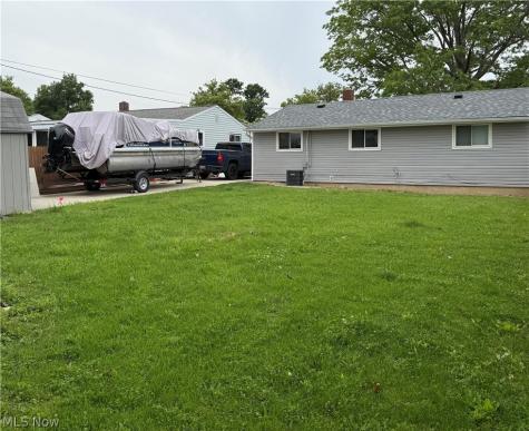 6447 Sandfield Drive Brook Park OH 44142