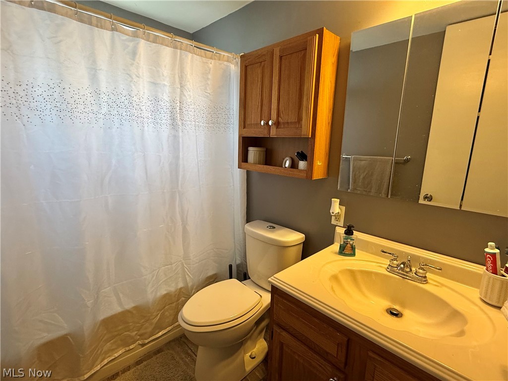 6447 Sandfield Drive Brook Park OH 44142