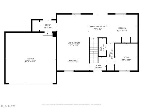 1056 Mohawk Trail SW Hartville OH 44632