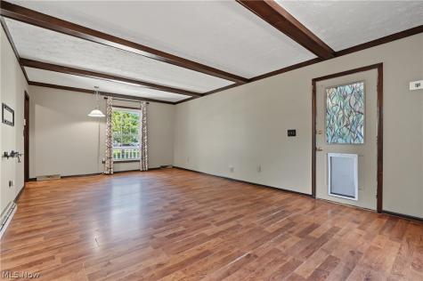 1056 Mohawk Trail SW Hartville OH 44632