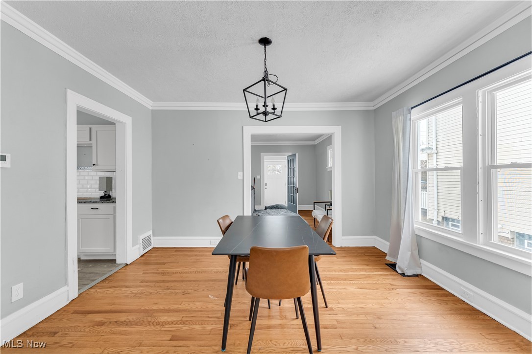 2017 Goodnor Road Cleveland Heights OH 44118