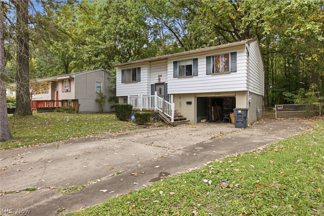 3106 Williamsburg Street NW Warren OH 44485