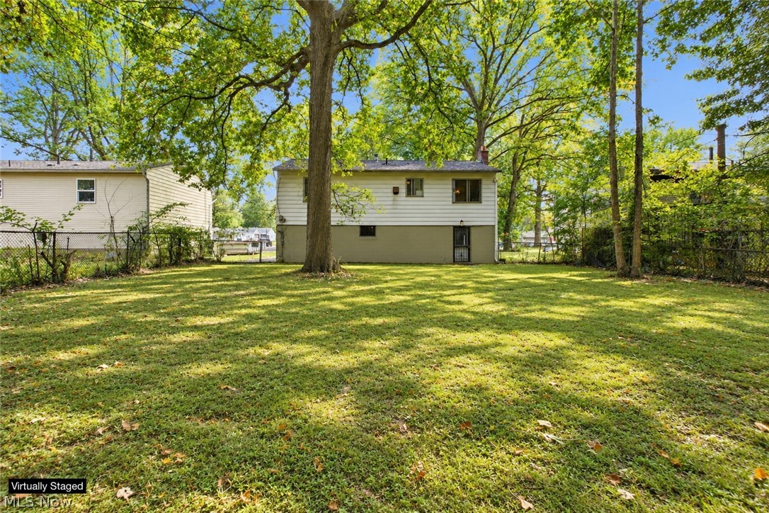 3106 Williamsburg Street NW Warren OH 44485