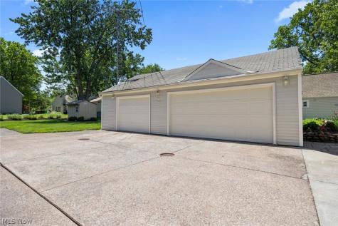 33161 Lake Road Avon Lake OH 44012