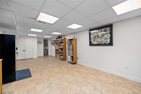 33161 Lake Road Avon Lake OH 44012