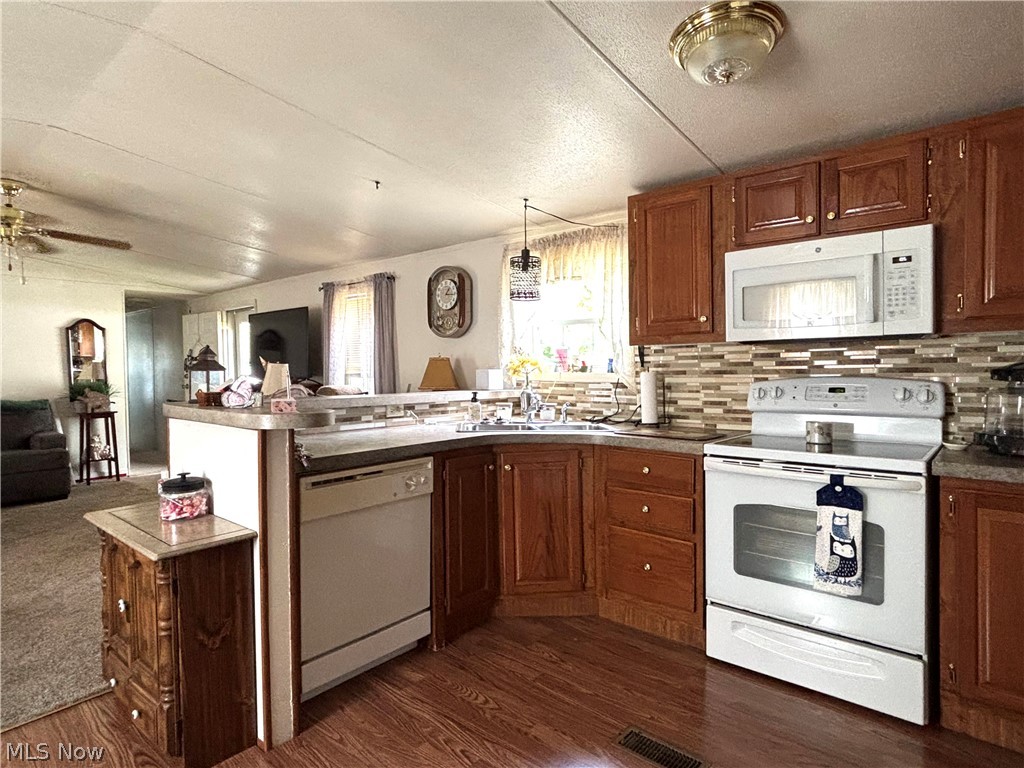 1229 Columbiana-lisbon Road Columbiana OH 44408