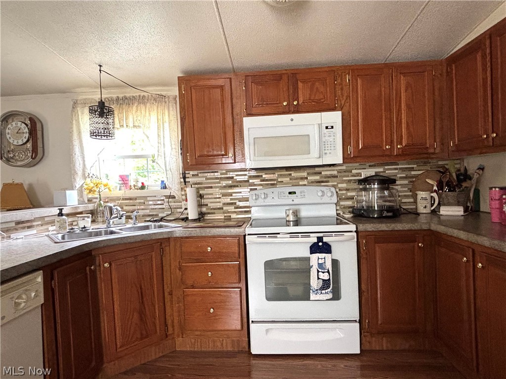 1229 Columbiana-lisbon Road Columbiana OH 44408