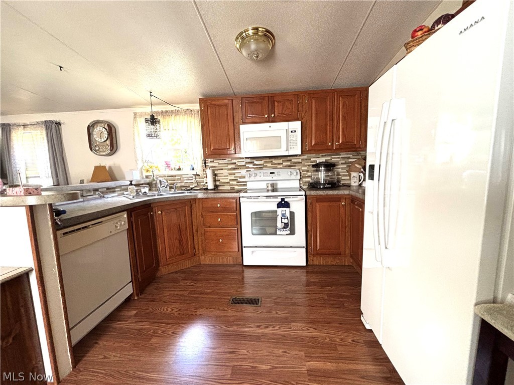 1229 Columbiana-lisbon Road Columbiana OH 44408
