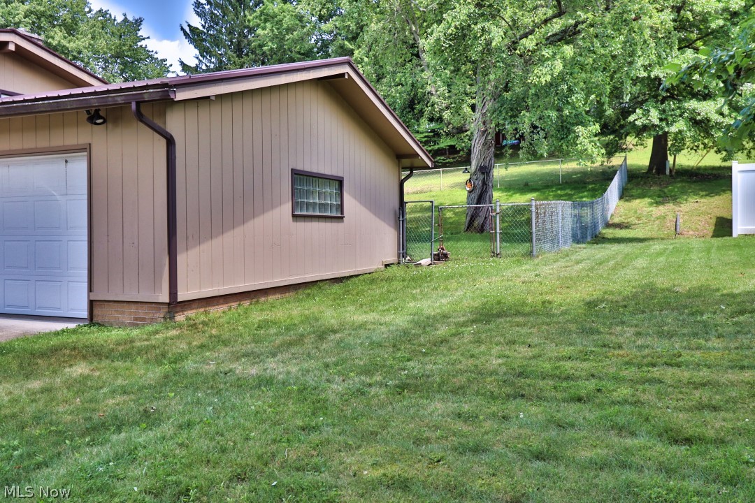 1601 Marion Drive Coshocton OH 43812